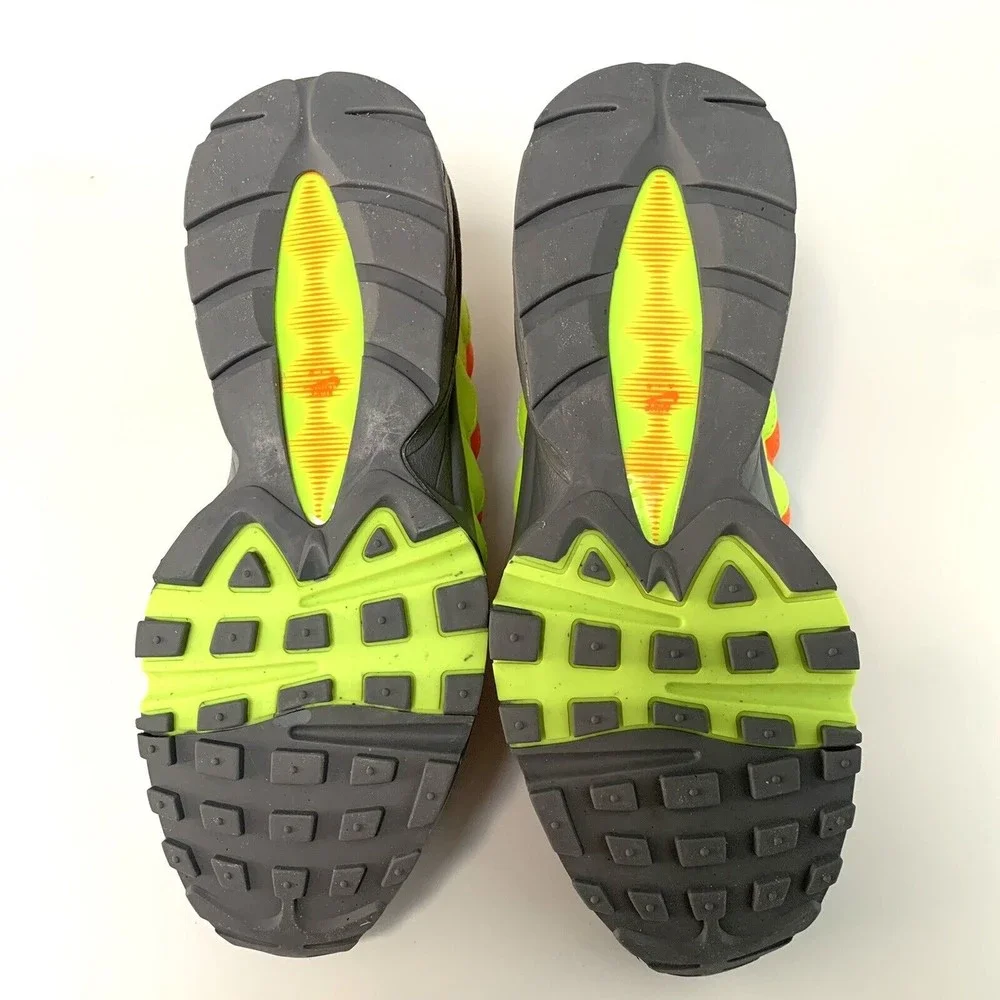 Nike Kids Air Max 95 905348-019 Gray Lace Up Running Shoes Size 4Y / Women’s 5.5 - Picture 4 of 7